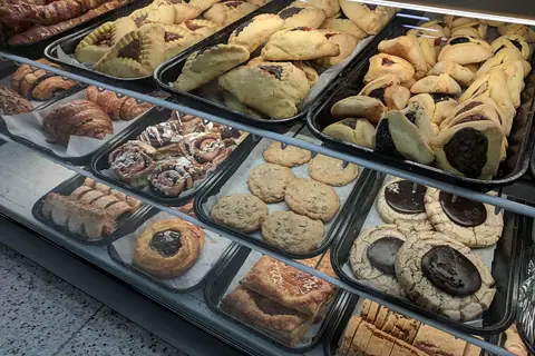 Martins Bakery photo 1