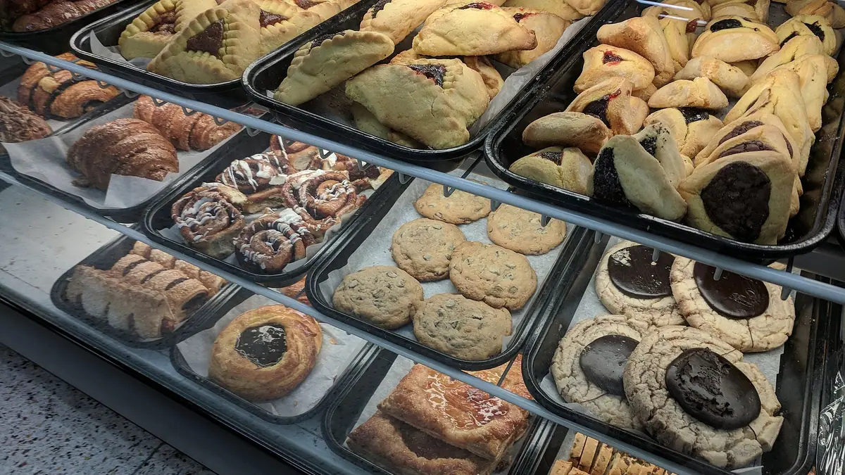 Martins Bakery – bakery in California, Kesgrave